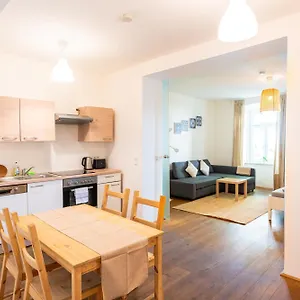 living-apartments-petrusgasse.vienna-besthotels.com/
